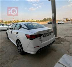 نیسان سێنترا